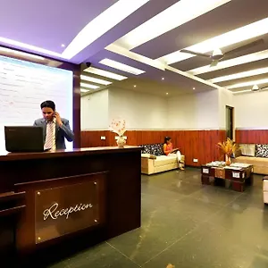 hotel-anand-lok-inn.top-gurgaonhotels.com/