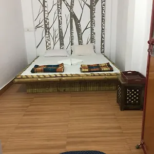 shri-guest-house.hotels-varanasi.com/